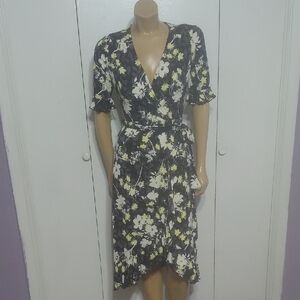 ♻️👗 Floral Midi Dress